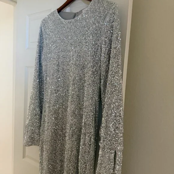 Mikuta The Light Long Sequin Dress - Picture 5 of 7